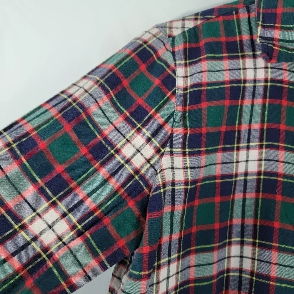 J.CREW Always Women's Green/Red/White Plaid Holidays Schaket Sz 6 Long Sleeve